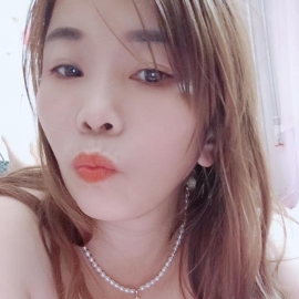 大胸风骚女