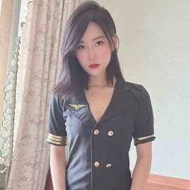 前凸后翘骚女